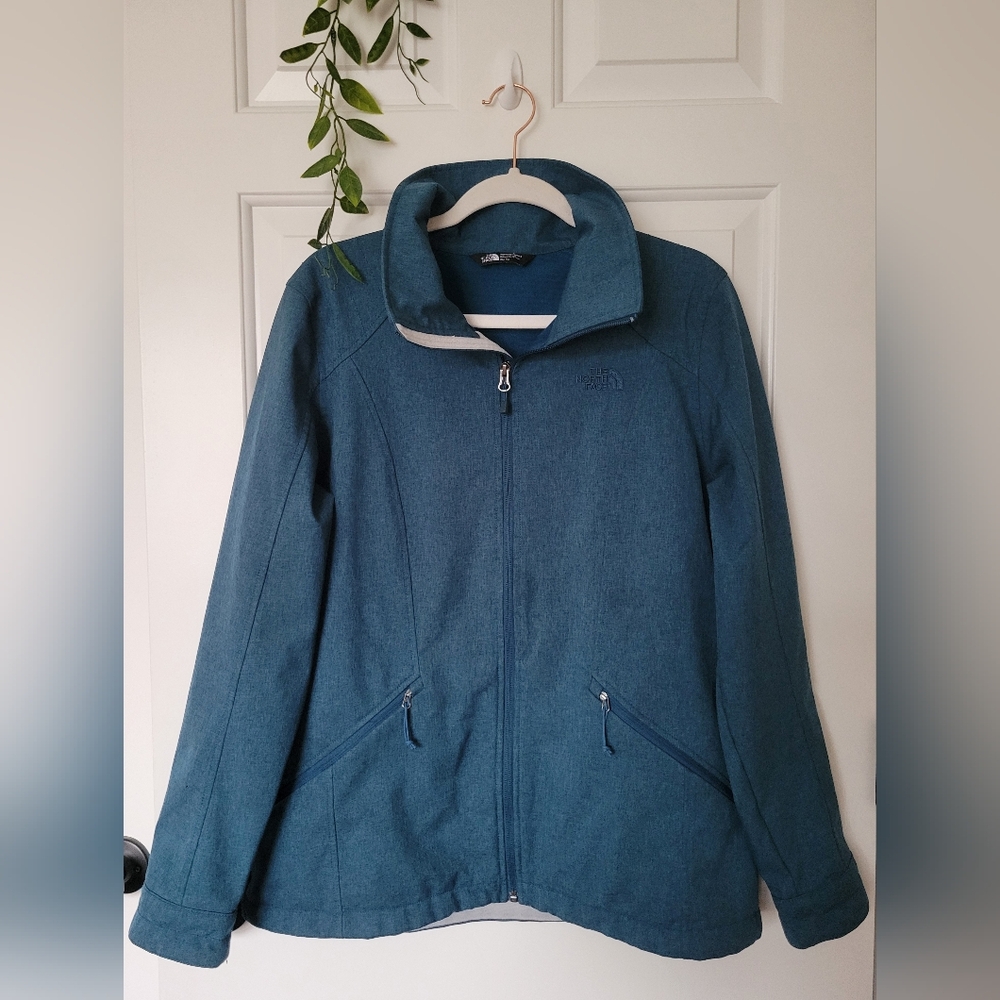 The North Face Women's Windwall Jacket